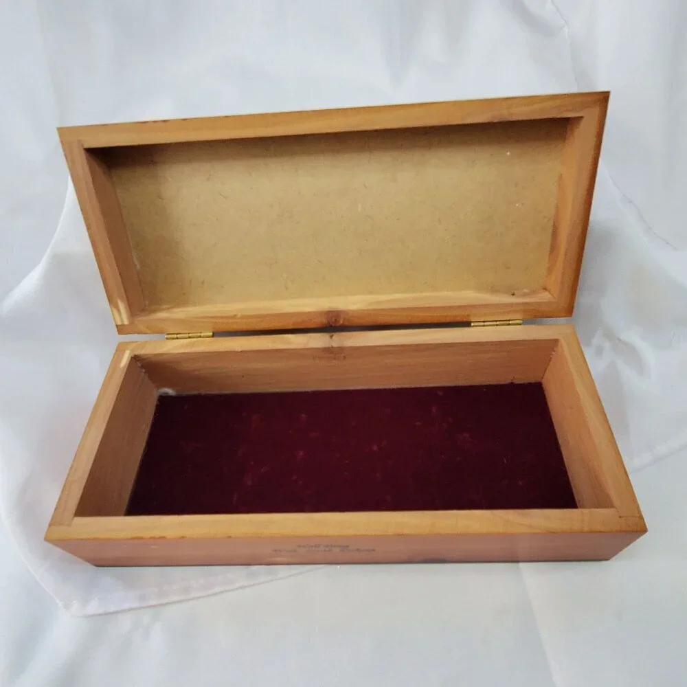 VTG Decorative Wolf Cedar Wood Jewelry Box 9.25